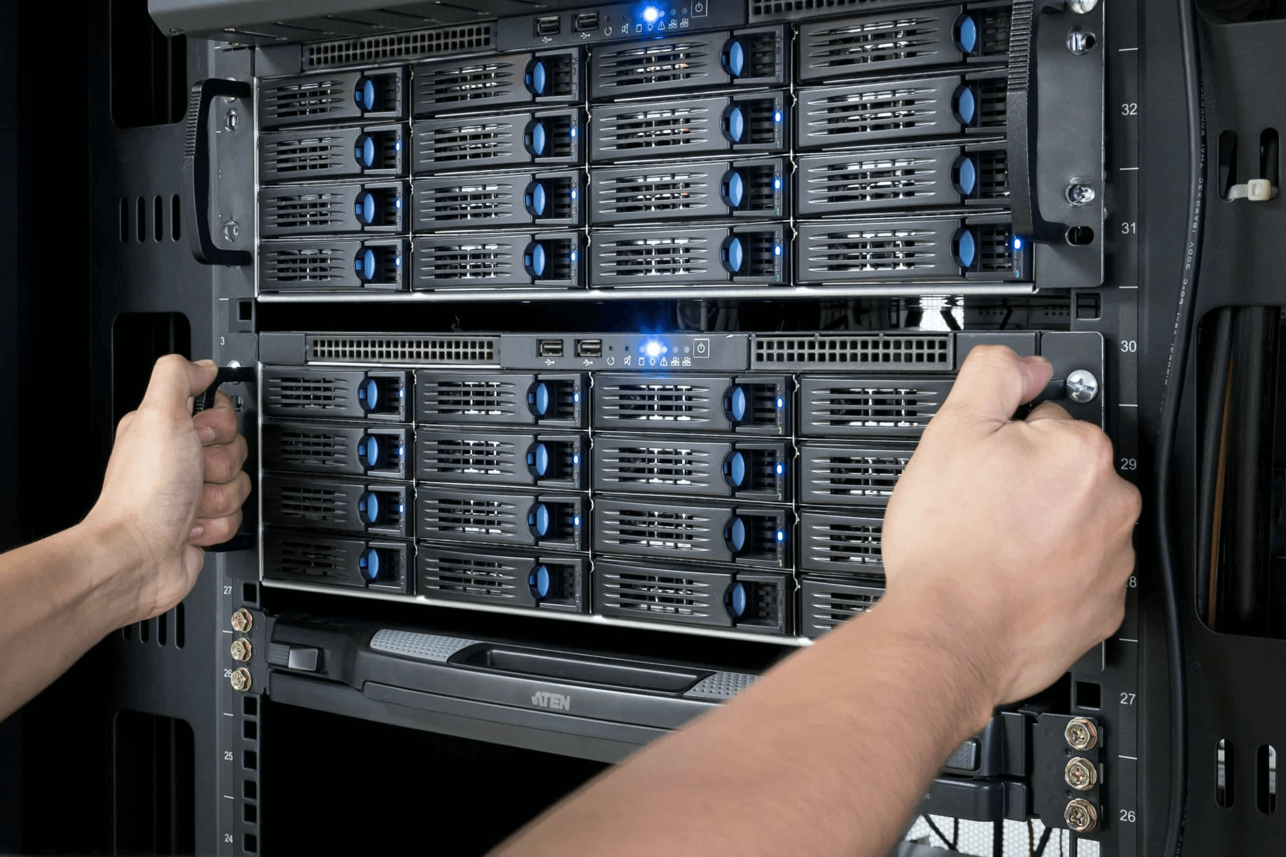 Hướng dẫn cách lựa chọn được một Server Rack phù hợp